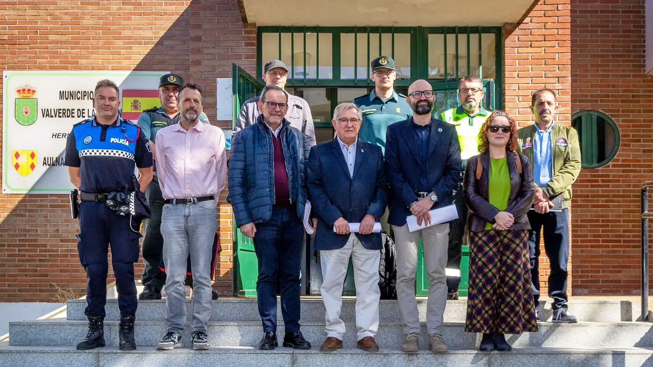 Reunión de la Junta de Seguridad de Valverde de la Virgen para coordinar el dispositivo de seguridad de la Romería de San Froilán.