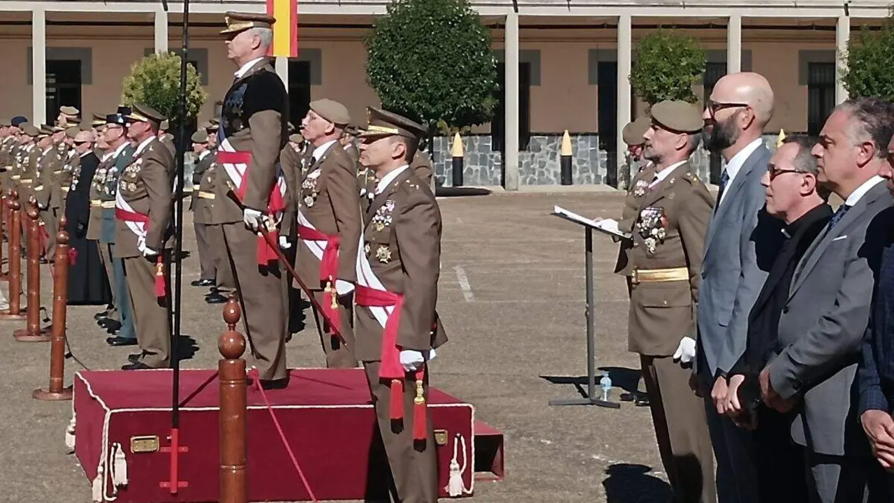 El Acuartelamiento Santocildes de Astorga celebra el 150 aniversario de la creación del 6º Regimiento Montado.