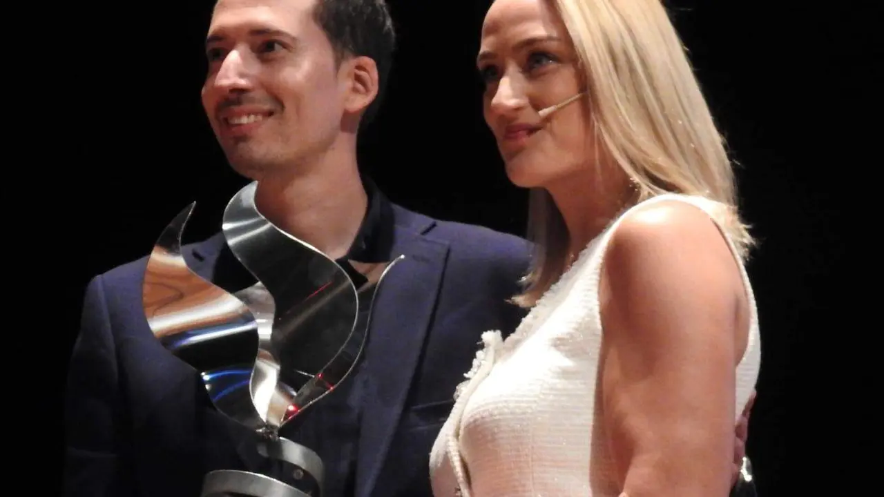Paul Montiel y Mireia Belmonte, dos ejemplos de trabajo y superación en el FID de León.