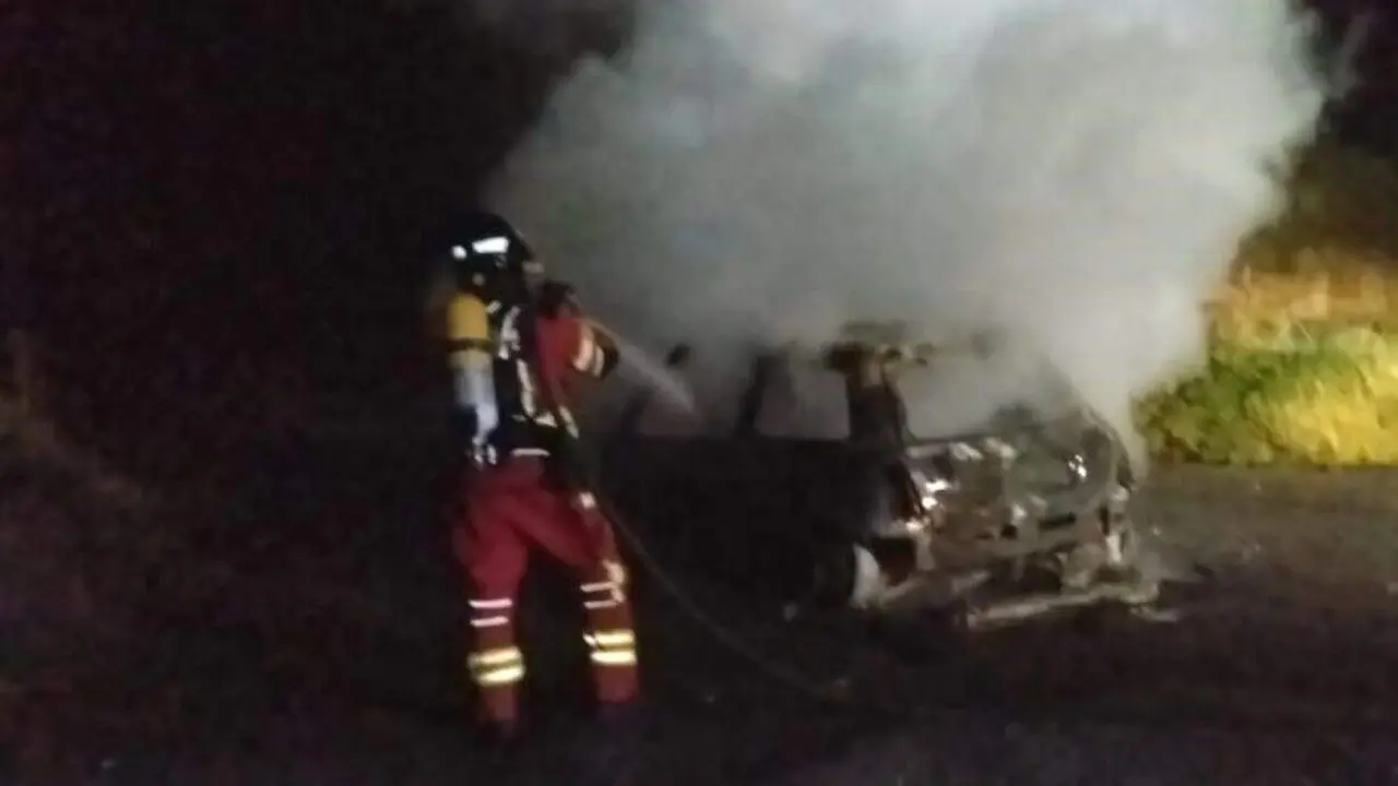 incendio vehículo Villamanín