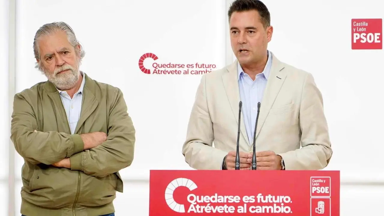 El secretario de Organización del PSCyL, Daniel de la Rosa, informa del proceso de primarias del PSOE de Castilla y León.