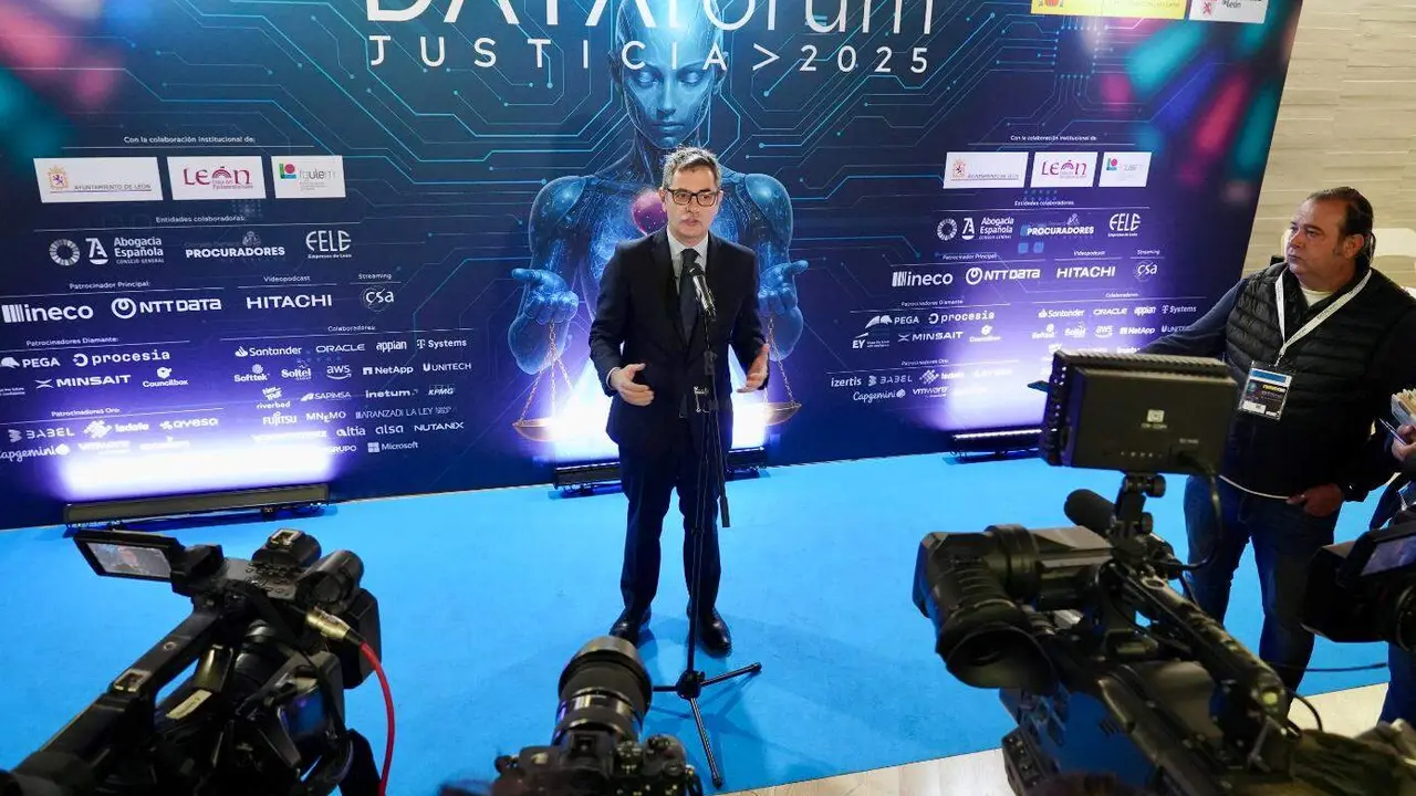 El ministro de Presidencia, Justicia y Relaciones con las Cortes, Félix Bolaños, participa en la Tercera jornada del DATA fórum Justicia 2025: El año de la Justicia. Fotos: Campillo