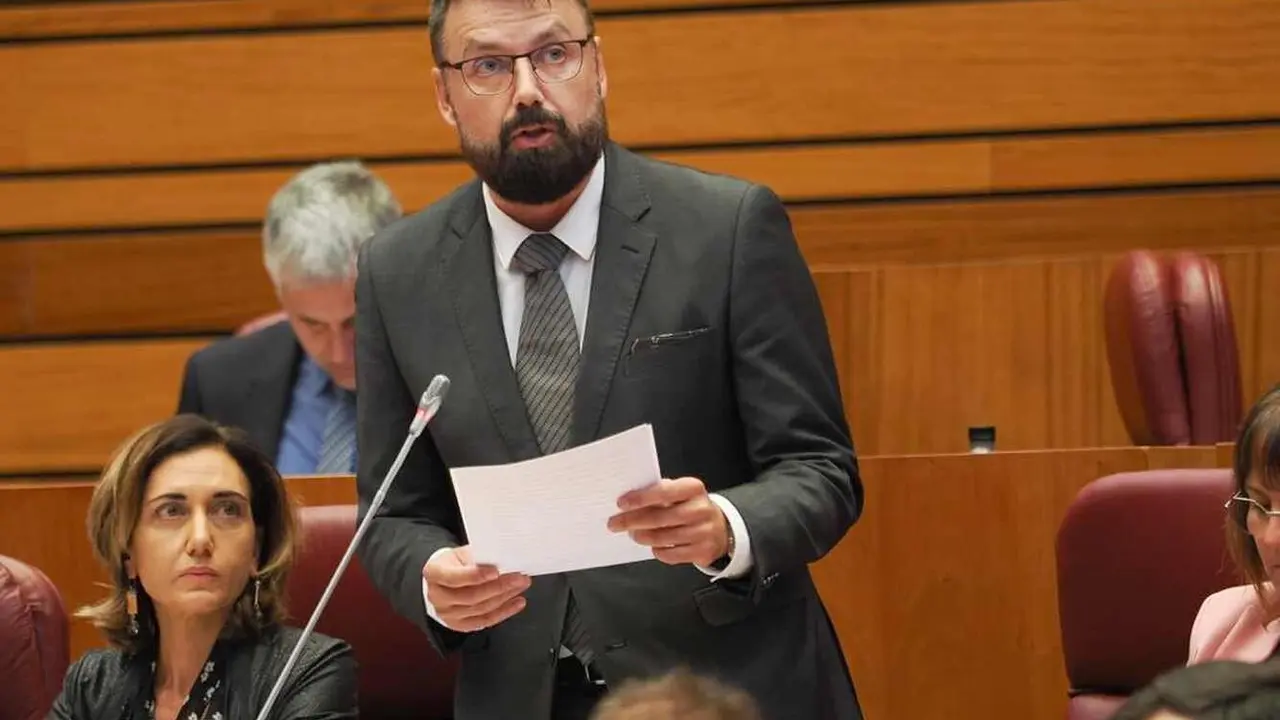 El procurador berciano de UPL, José Ramón García.