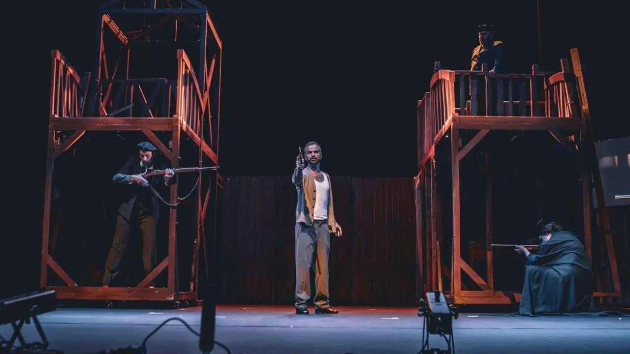Un momento del ensayo de la obra 'La balada del norte'.