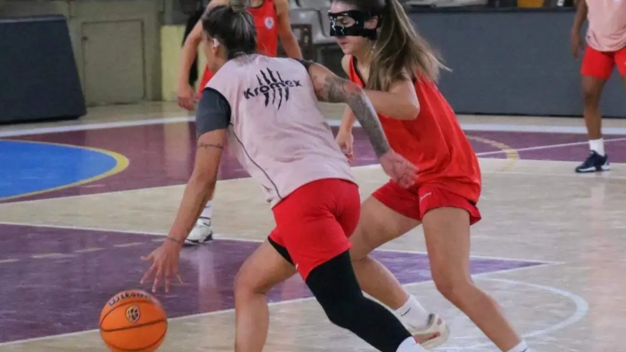 La escuadra leonesa, durante un entrenamiento. Foto: BFL