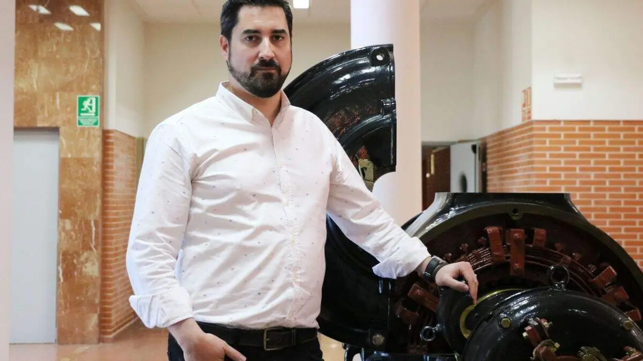 El doctor del área de Ingeniería Eléctrica de la Universidad de León, Miguel de Simón Martín