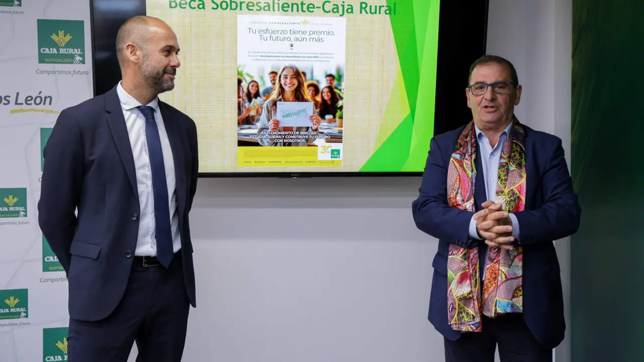 Caja Rural presenta la Beca Sobresaliente para premiar el esfuerzo académico de los jóvenes