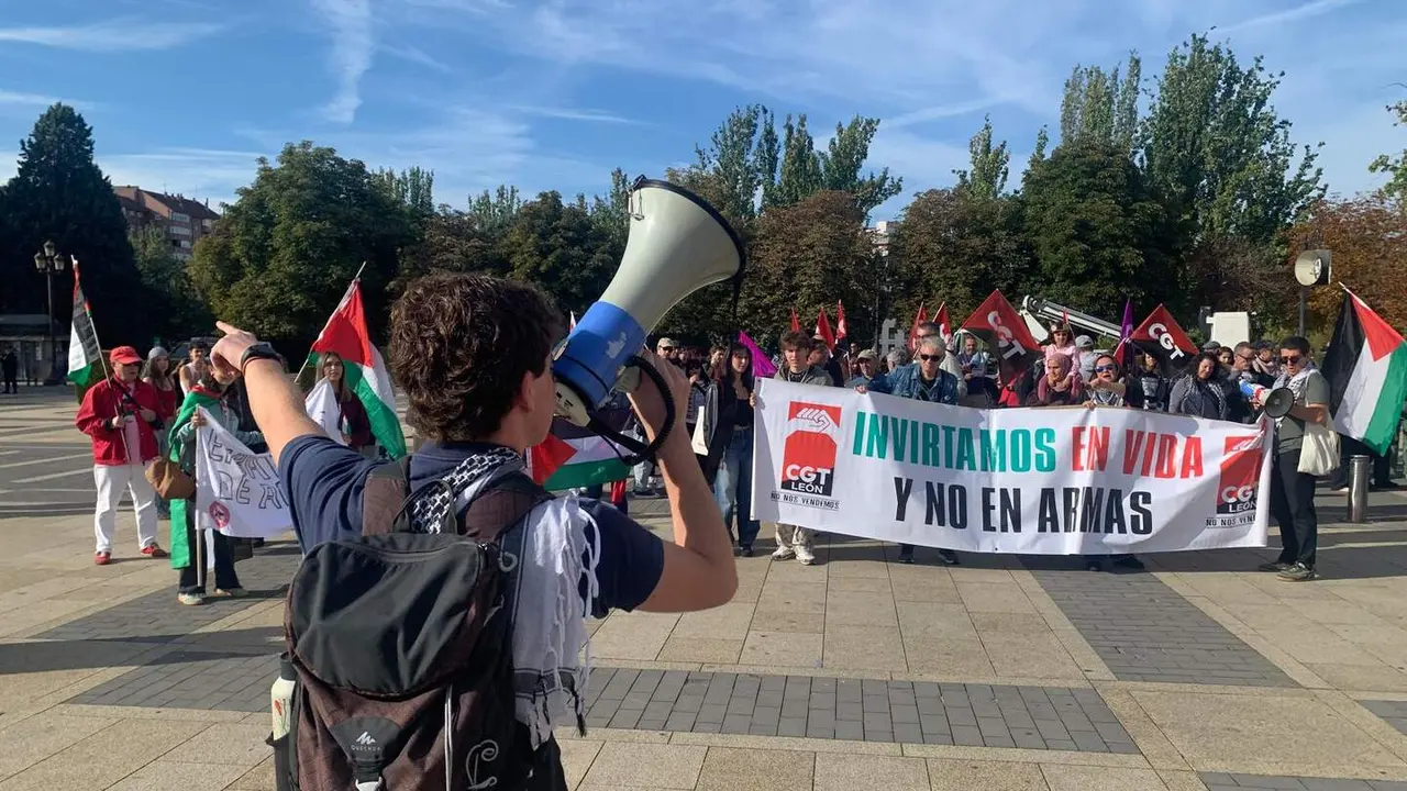 Manifestación en León en 15-O contra la "farsa" de la tregua de Trump en Palestina. Foto: A.F.R.