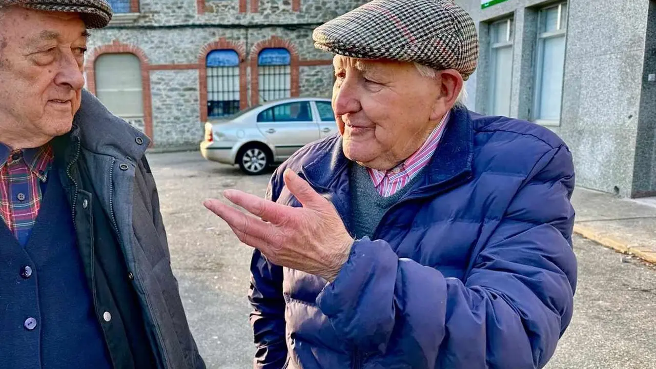 La pasada semana falleció Salvador Vicente Froilán Tito, a los 93 años, en Riello. Su pérdida deja un vacío profundo en la vida cotidiana de Omaña, donde su nombre fue durante décadas sinónimo de cercanía, trabajo y alegría.