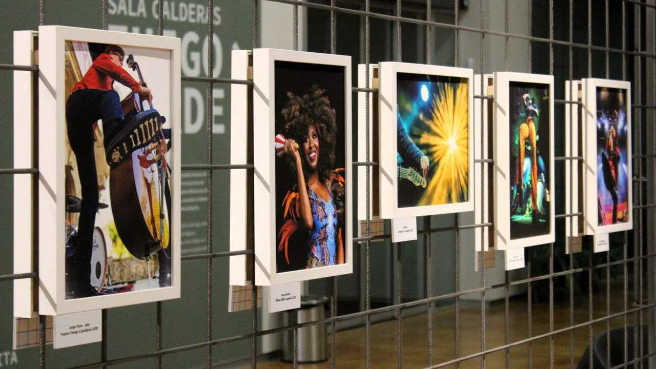 Exposición Capturados en vivo 2