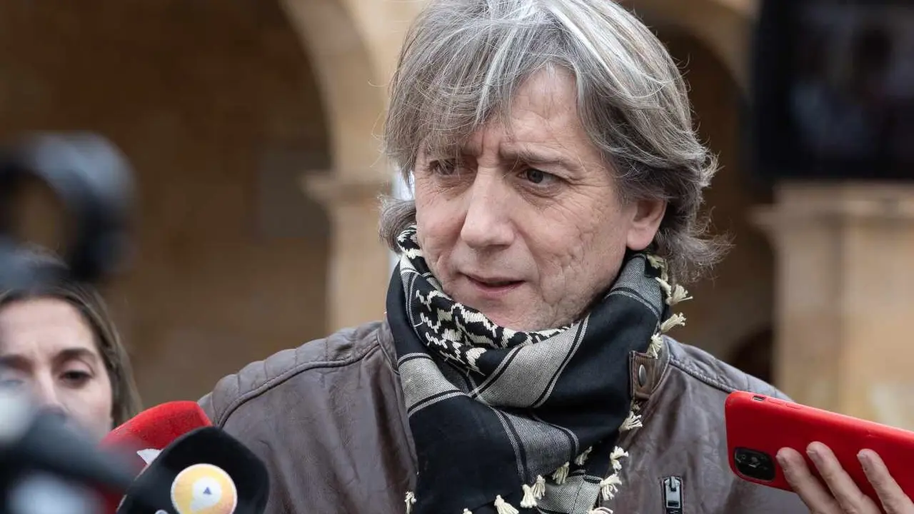 El secretario general del PSCyL y candidato a la Presidencia de la Junta, Carlos Martínez, y la secretaria de Igualdad del PSCyL, Lorena Valle, participan en la jornada ‘Mujeres que sostienen el territorio’.