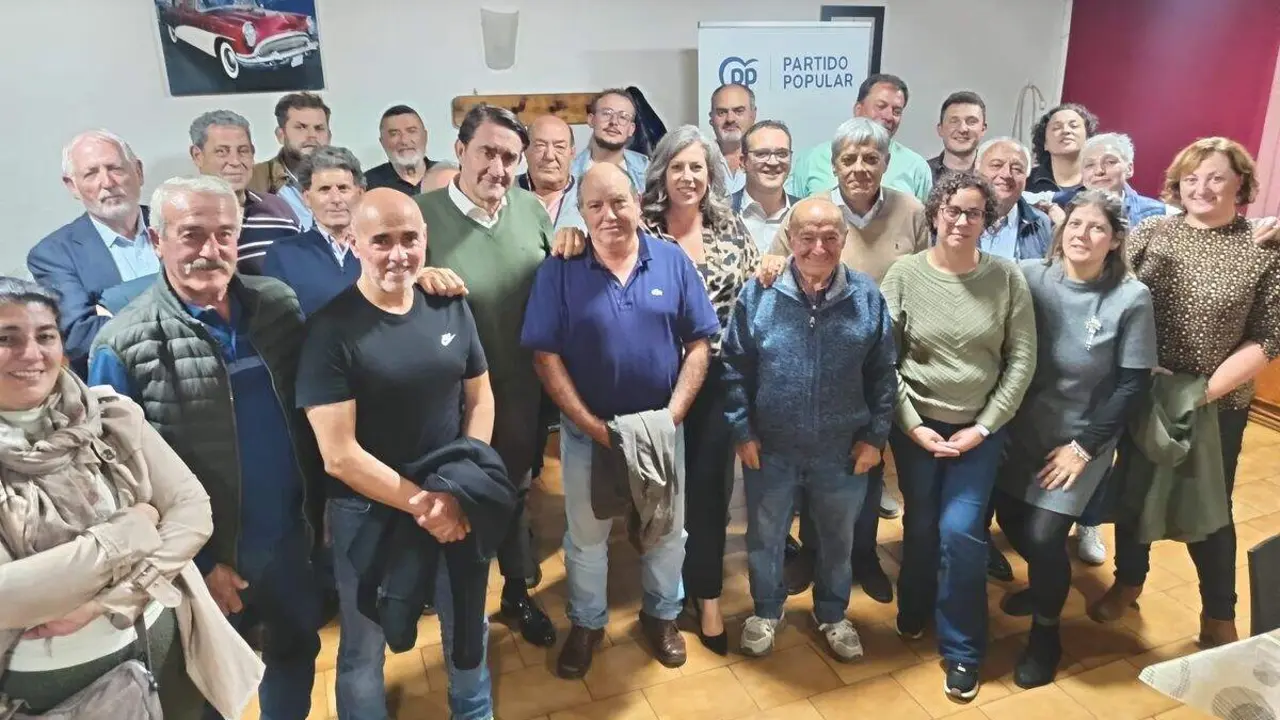 Reunión PP con alcaldes y portavoces Sahagún