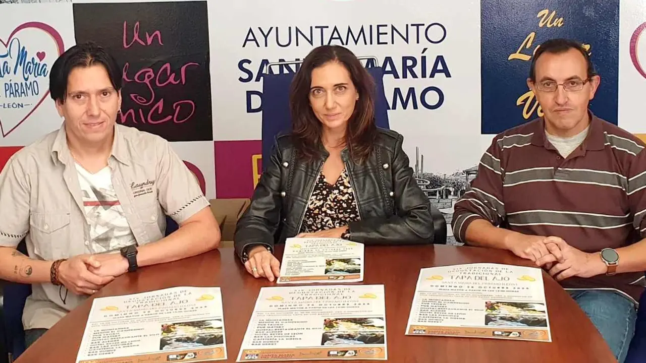 Santa María del Páramo celebra sus XIX Jornadas de Degustación de la Tapa del Ajo; en la imagen, un instante de la presentación de las jornadas.