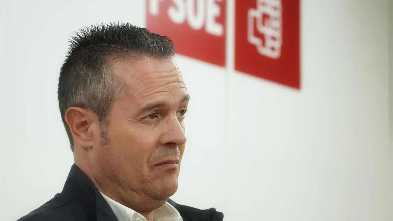 El secretario general del Grupo Parlamentario Socialista, Pedro González, valora las informaciones conocidas en la sesiones del juicio por la ‘Trama Eólica’.