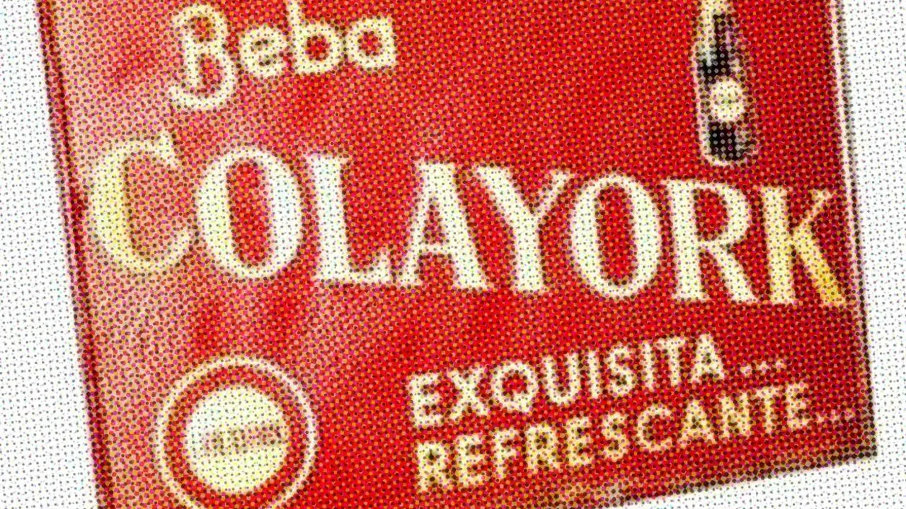 Cartel promocional de la bebida ColaYork.