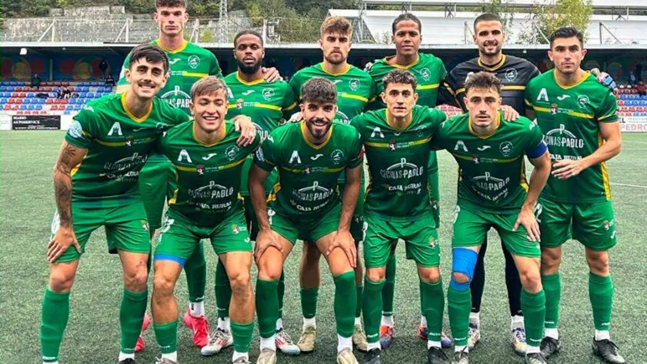 Formación titular del Atlético Astorga esta sábado frente al Langreo. Foto: At. Astorga