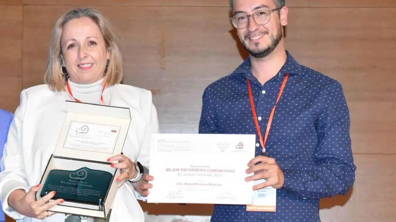 Marta Martínez, en el momento de recibir su galardón.