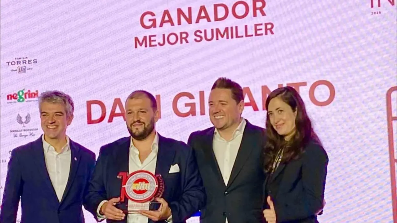 El leonés Dani Giganto (Muna), elegido mejor sumiller del año en los IWC Industry Awards.