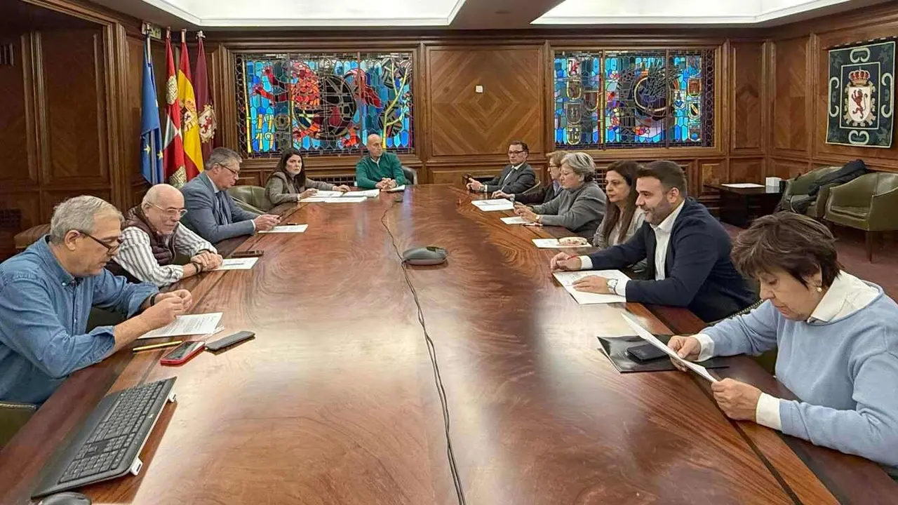 Imagen de la junta de gobierno local del Ayuntamiento de León.