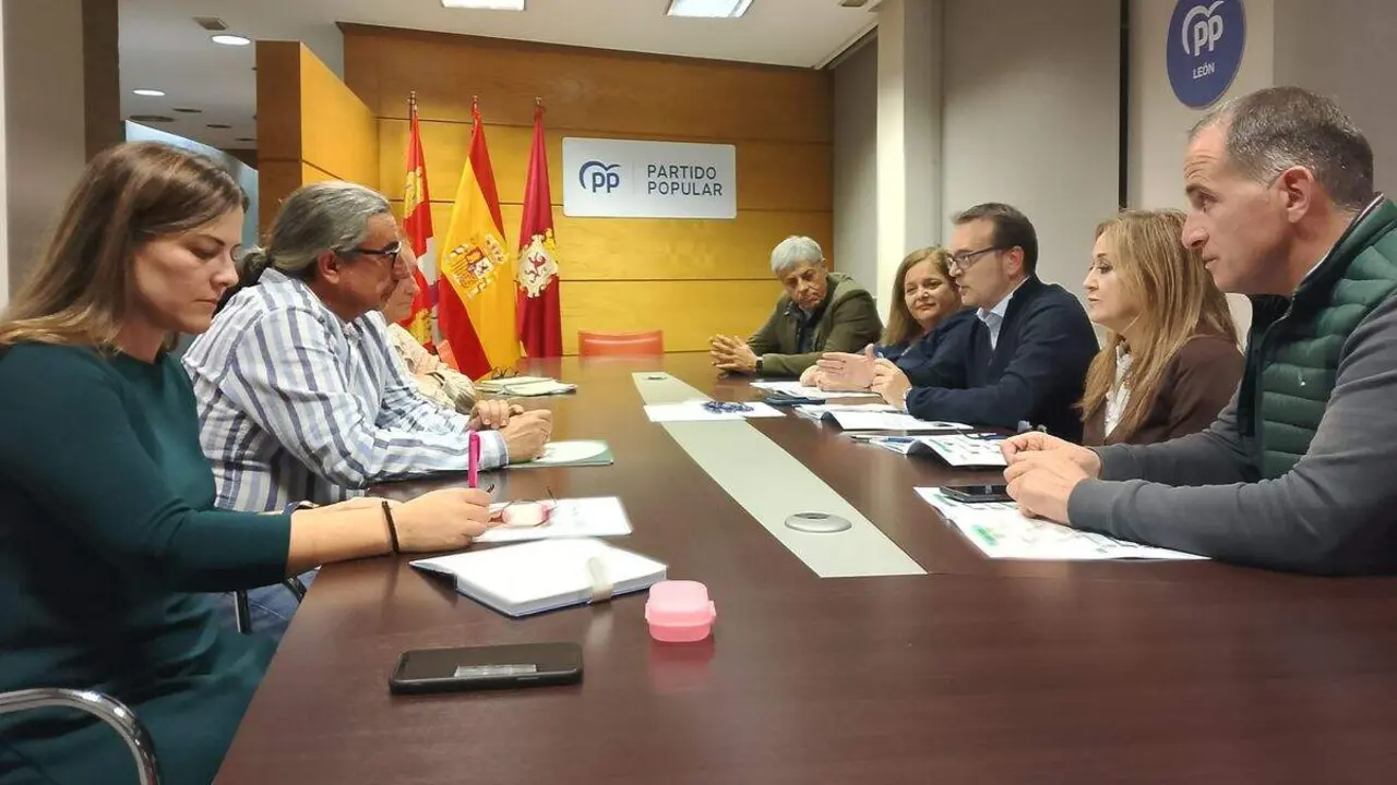 Reunión del PP de León con Asprona este jueves. Foto: PP