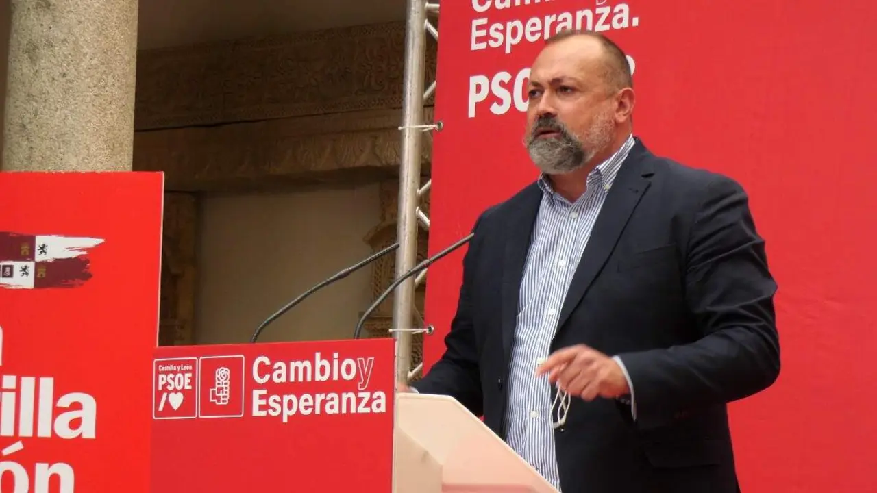 El portavoz socialista de Medio Ambiente en las Cortes, Miguel Hernández.