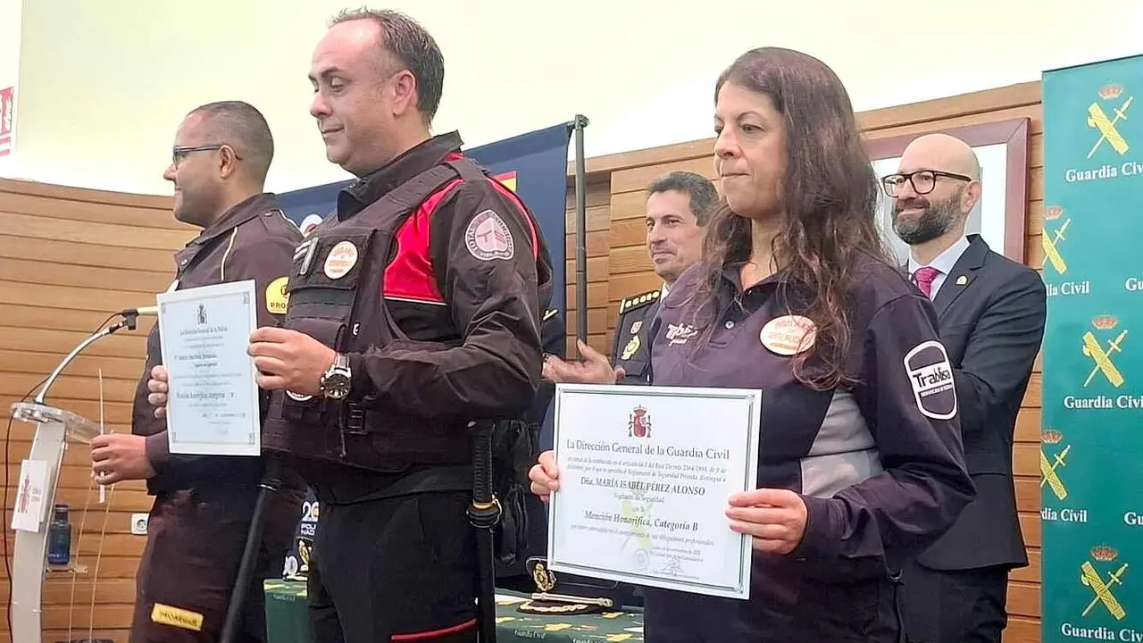 El salón de actos de la Inspección Provincial de Trabajo y Seguridad Social acogió este viernes la entrega de 17 reconocimientos a profesionales de la seguridad privada en León.