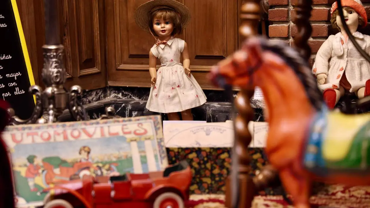 Acto de presentación y apertura al público de la exposición benéfica ‘El juguete español. Un siglo de historia. 1880-1980’. Foto: Campillo