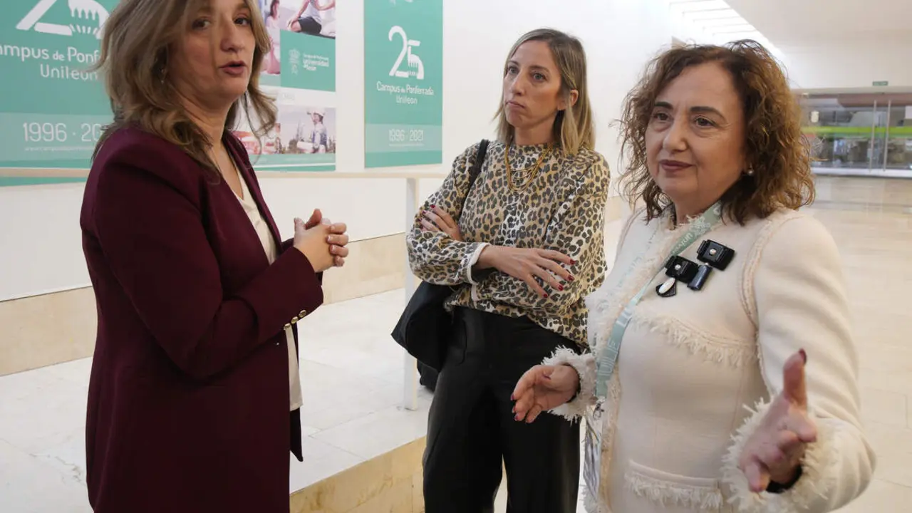 La rectora de la Universidad de León, Nuria González, y la directora de Universidades e Investigación de la Junta de Castilla y León, Blanca Ares, inauguran las I Jornadas Nacionales de Campus Periféricos