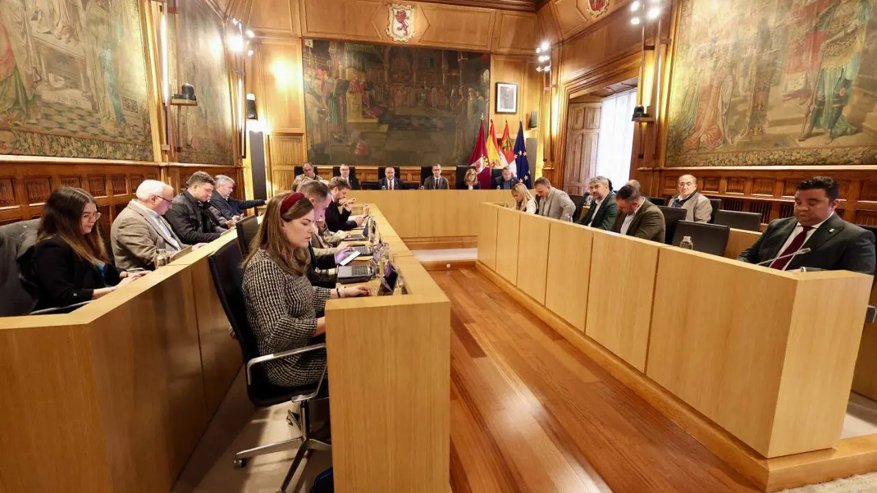 Pleno Diputaci&oacute;n de Le&oacute;n (4)