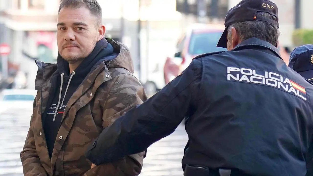 Juicio contra el acusado de matar de una paliza a su padre en La Sota de Valderrueda en León