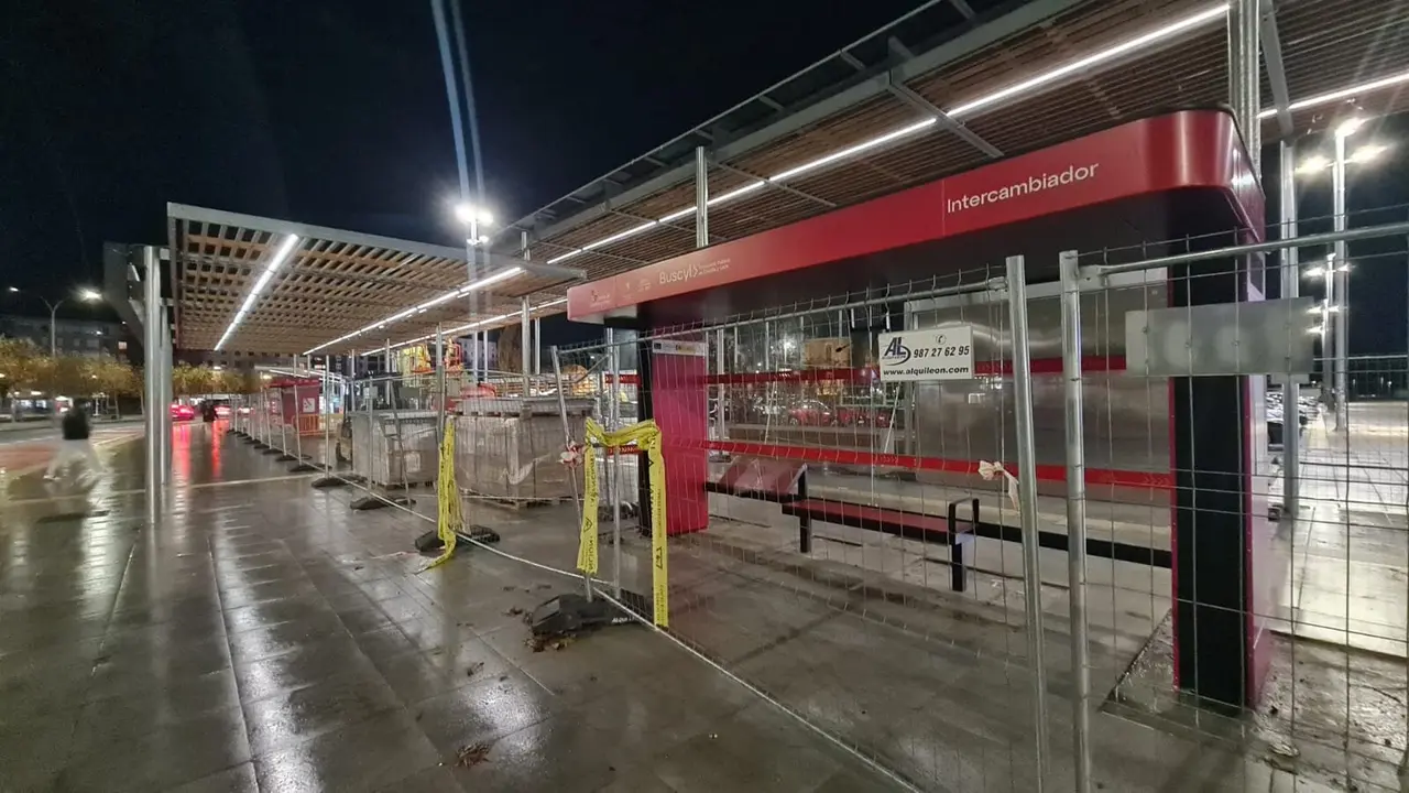 El intercambiador de Eras se activa como nodo del Buscyl mientras León prepara la salida definitiva de los ‘azules’ del casco urbano. Fotos: Heraldo de León