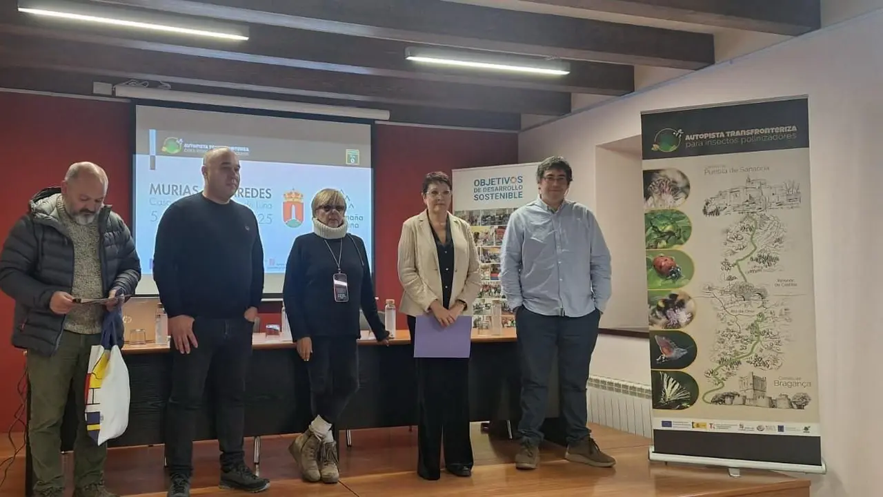 Presentación del corredor ambiental para insectos polinizadores en Murias de Paredes.
