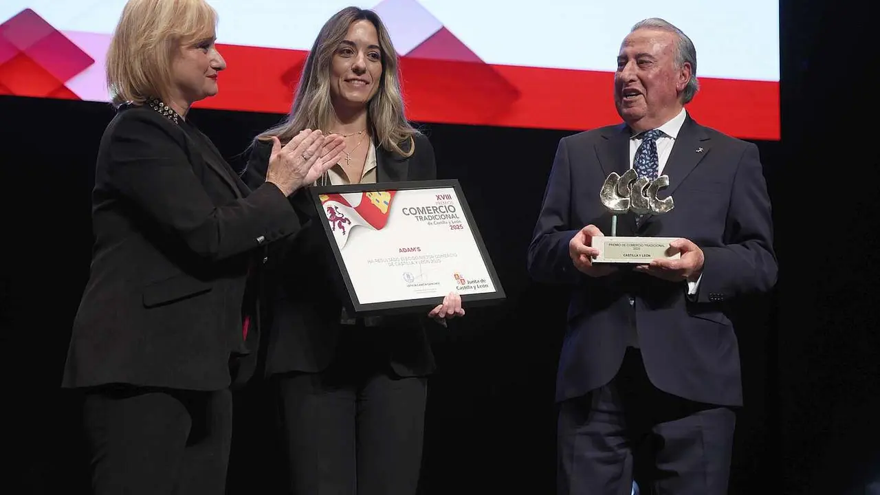 La consejera de Industria, Comercio y Empleo, Leticia García, preside la ceremonia de entrega de los Premios del Comercio Tradicional de Castilla y León.