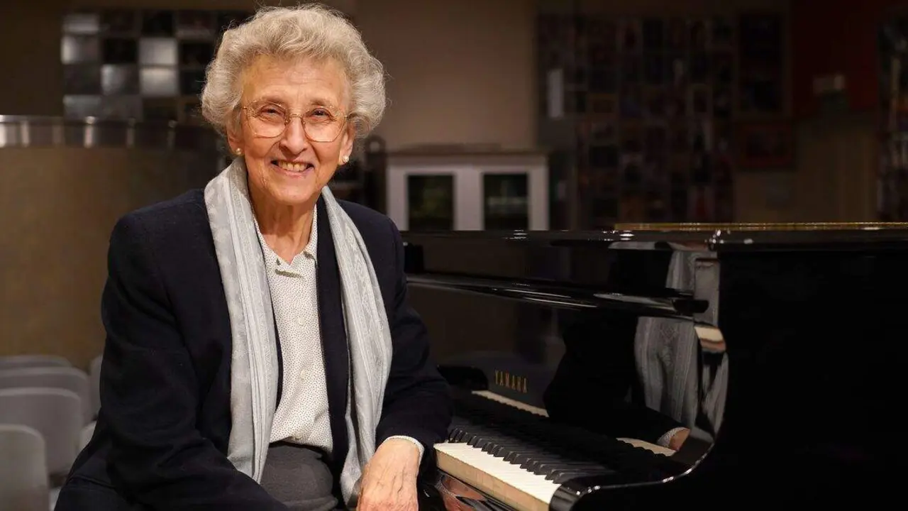 La presidenta de la Fundaci&oacute;n Eutherpe, Margarita Morais, Premio Castilla y Le&oacute;n de los Valores Humanos y Sociales 2023