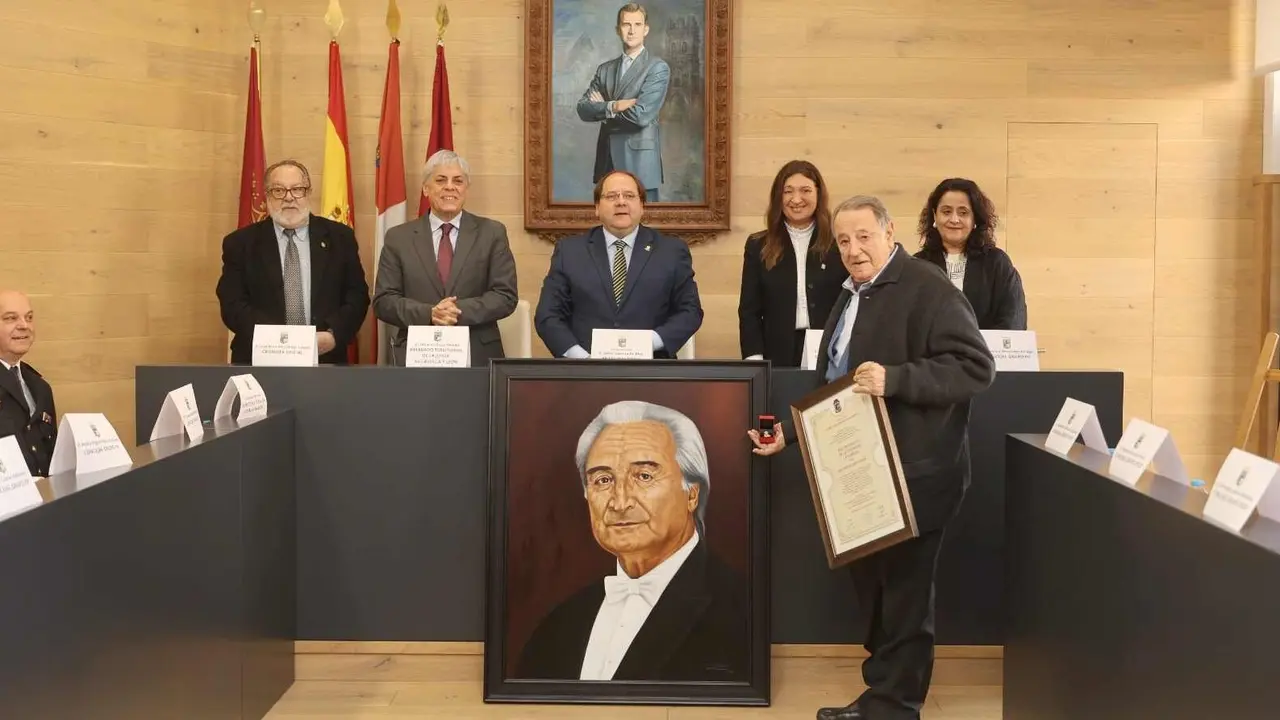 Homenaje a Od&oacute;n Alonso Ord&aacute;s y su proclamaci&oacute;n como Hijo Predilecto en el centenario de su nacimiento, en La Ba&ntilde;eza.
