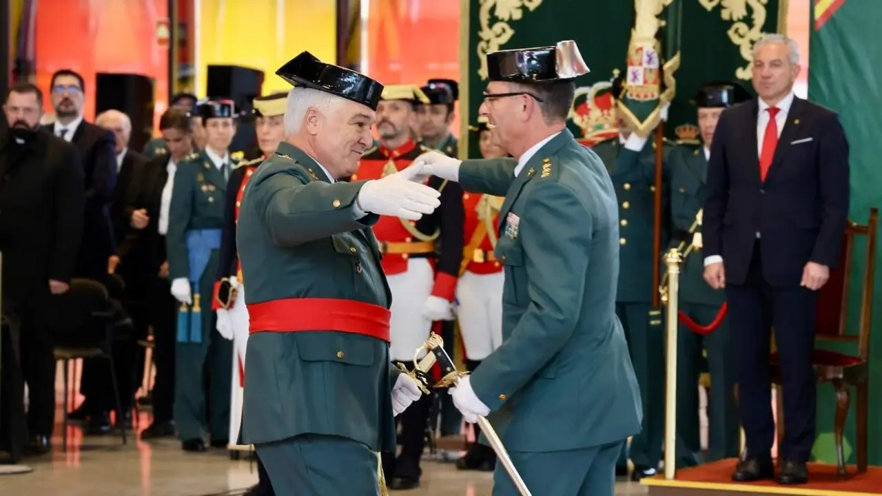 La directora general de la Guardia Civil, Mercedes Gonz&aacute;lez, preside el acto de toma de posesi&oacute;n del general de Brigada, Miguel S&aacute;nchez Guerrero, como nuevo jefe de la Zona de Castilla y Le&oacute;n