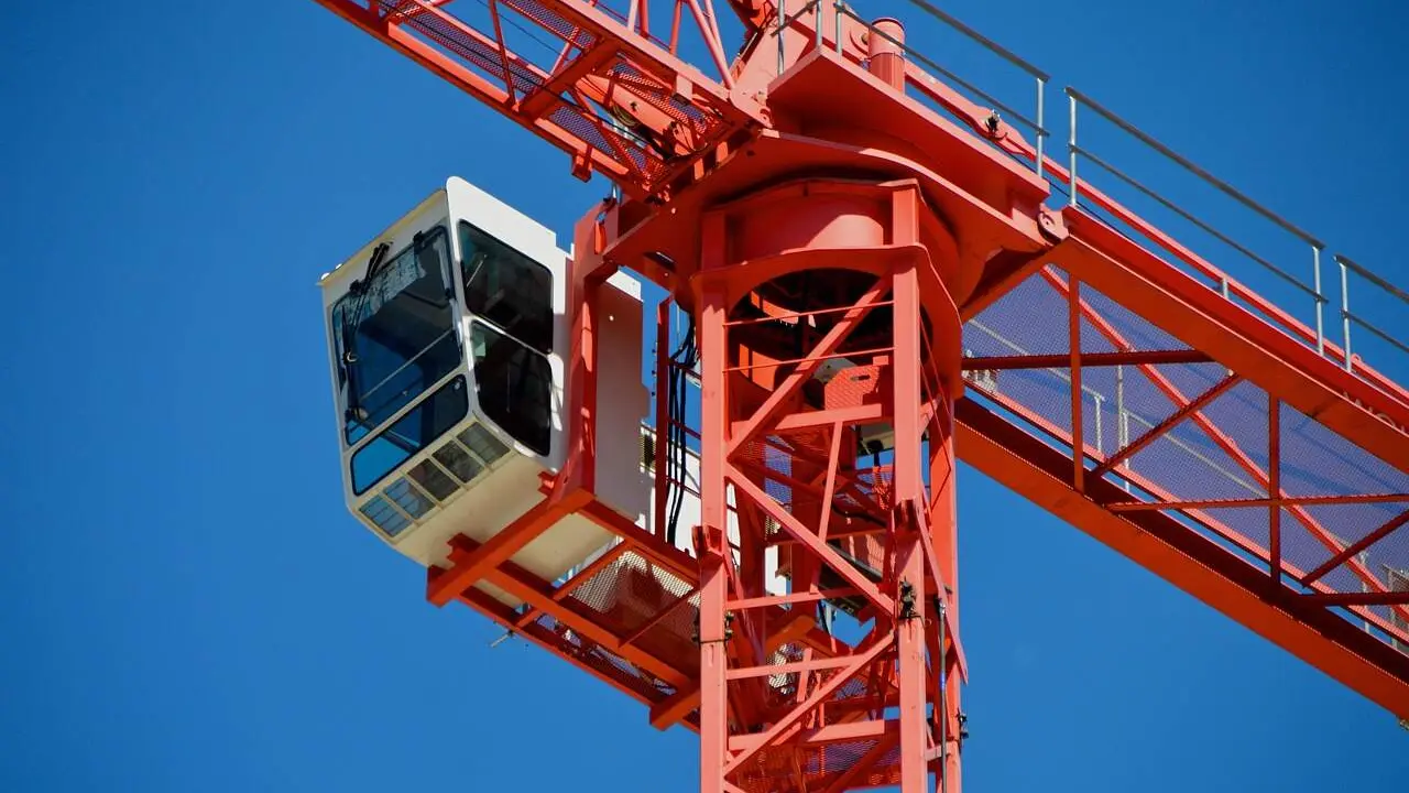 Contratar gruistas, en altura o en tierra, es hoy una misi&oacute;n imposible en la provincia de Le&oacute;n.