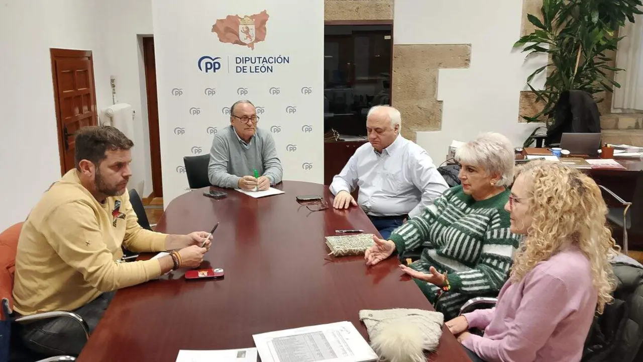 Reuni&oacute;n PP Diputaci&oacute;n y Aderle