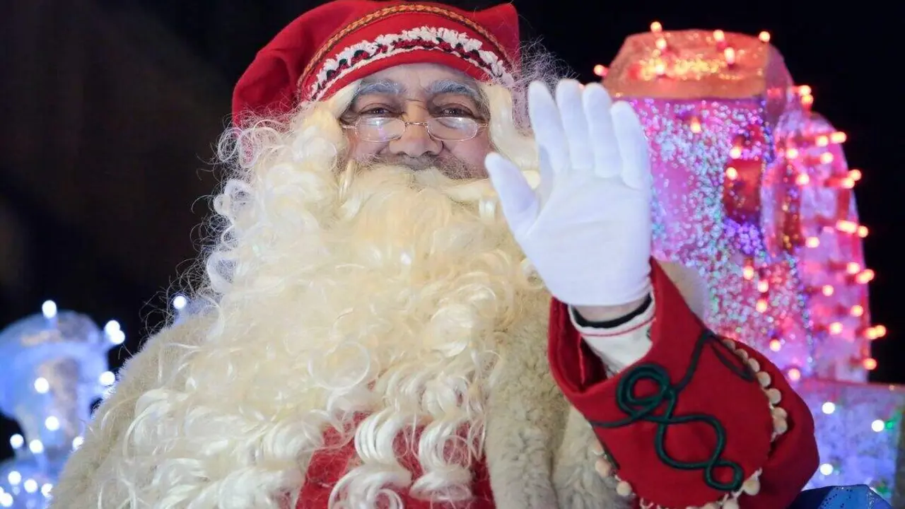 La Cabalgaza de Pap&aacute; Noel recorre las calles de Le&oacute;n. Foto: Campillo
