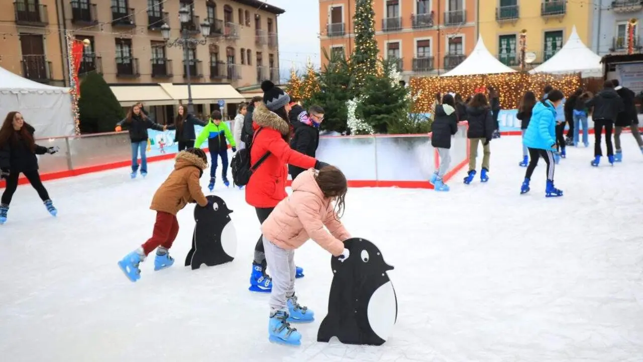 Pista de hielo de Ponferrada. Foto: Cedida El Bierzo Digital - Quinito.