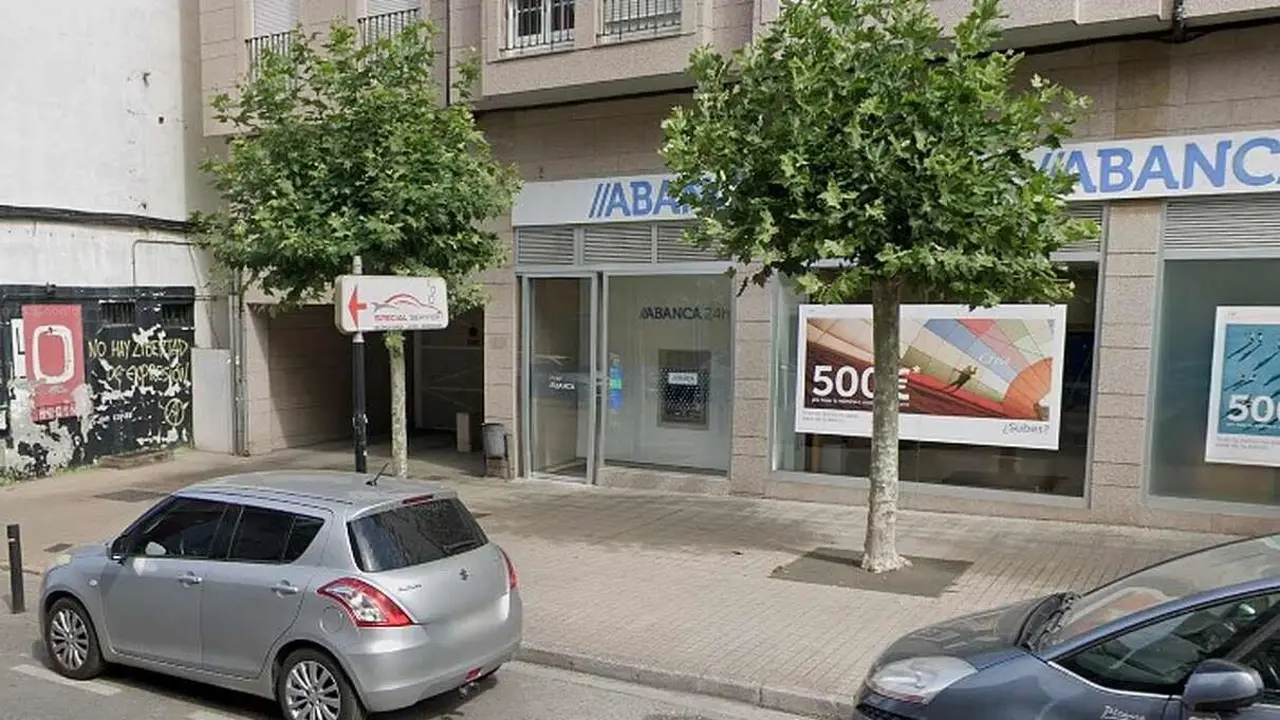 Imagen de la sucursal de Abanca en la que se ha cometido el atraco.