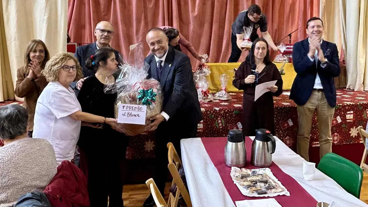 La Diputaci&oacute;n de Le&oacute;n ha destinado durante 2025 m&aacute;s de seis millones de euros a su centro asistencial Nuestra Se&ntilde;ora del Valle, fundado en 1986, con el objetivo de que siga siendo &ldquo;un centro mod&eacute;lico, un ejemplo y un orgullo para todos&rdquo;, seg&uacute;n destac&oacute; el presidente, Gerardo &Aacute;lvarez Courel, durante su visita navide&ntilde;a.