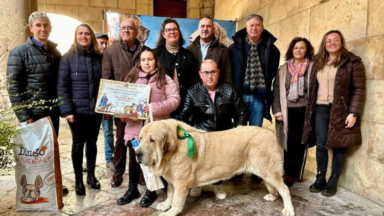 El patio del Palacio de los Guzmanes, sede de la Diputaci&oacute;n de Le&oacute;n, ha acogido este s&aacute;bado la entrega de premios del Campeonato Provincial de Mast&iacute;n. Foto: DipuLe&oacute;n