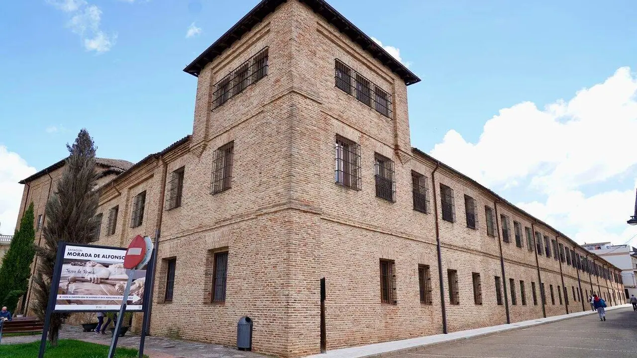 Monasterio de Santa Cruz de Sahag&uacute;n (Le&oacute;n)