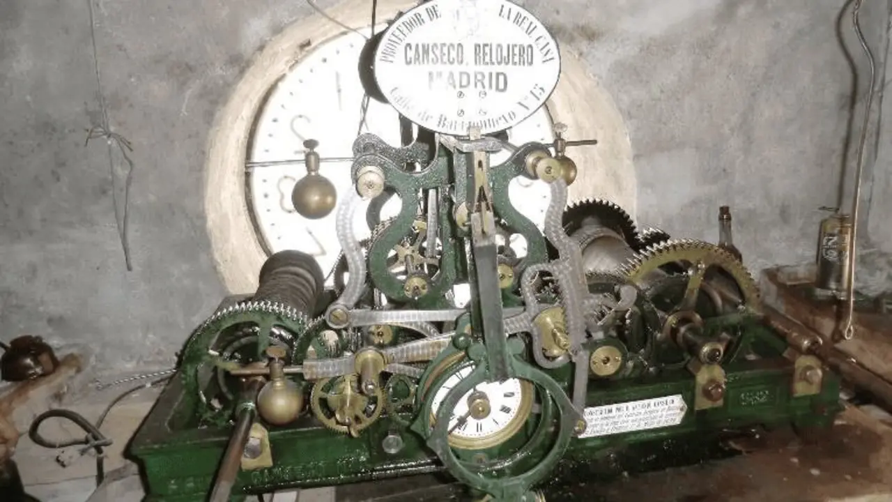 Reloj de Canseco de la ermita de Val de San Lorenzo.