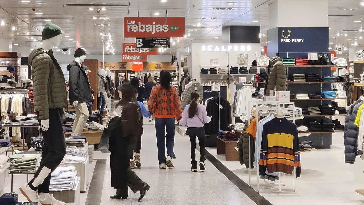 El Corte Ingl&eacute;s de Le&oacute;n comienza este mi&eacute;rcoles 7 de enero su campa&ntilde;a de rebajas de invierno que permanecer&aacute; activa hasta el pr&oacute;ximo 28 de febrero.