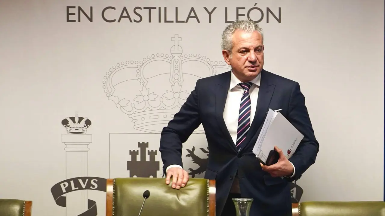 El delegado del Gobierno, Nicanor Sen, presenta la propuesta de modelo de financiaci&oacute;n auton&oacute;mica y sus efectos en Castilla y Le&oacute;n.