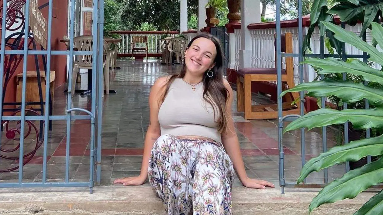 Luc&iacute;a Sant&iacute;n durante su voluntariado en Hondurras.