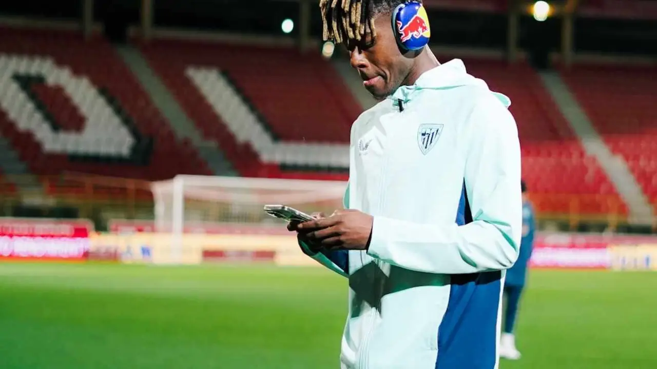 Nico Williams, este martes, en el Reino de Le&oacute;n.