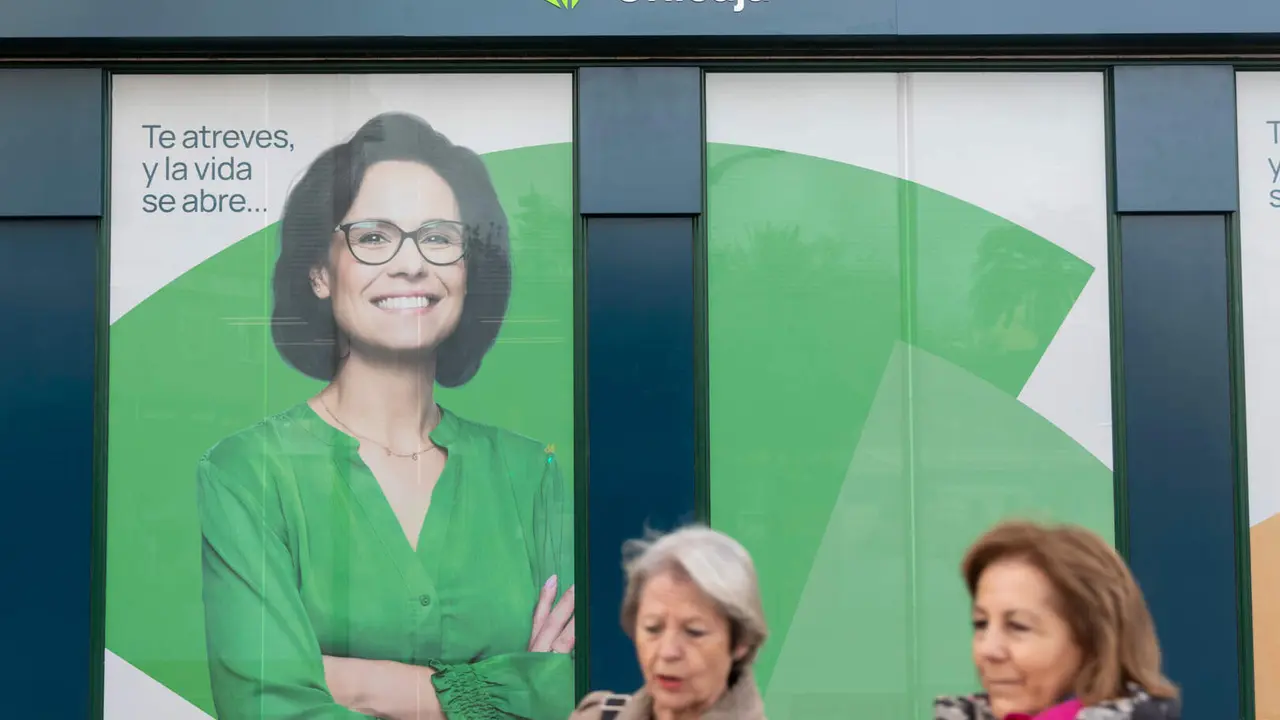 Imagen de una oficina de la entidad financiera Unicaja.